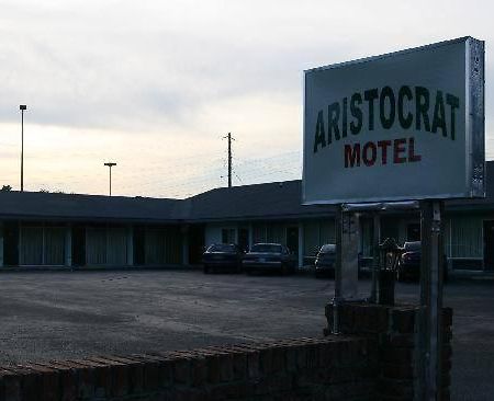 Aristocrat Motor Inn Bolivar Екстер'єр фото