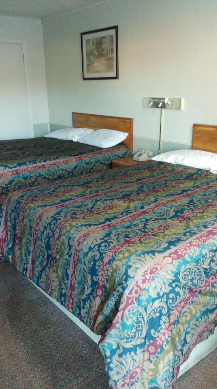 Aristocrat Motor Inn Bolivar Екстер'єр фото